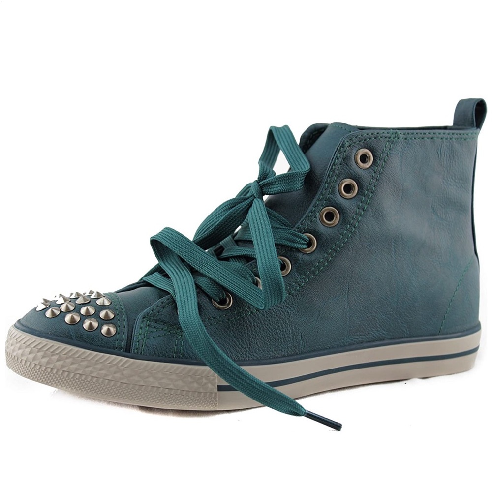 Breckelle’s Stud High Top Lace Up Sneakers Green 6